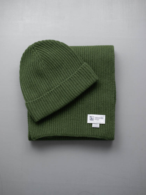 Johnstons of Elgin | RIBBED SCARF AND HAT CASHMERE GIFT SET Green カシミアニットストール＆キャップギフトセットの商品画像