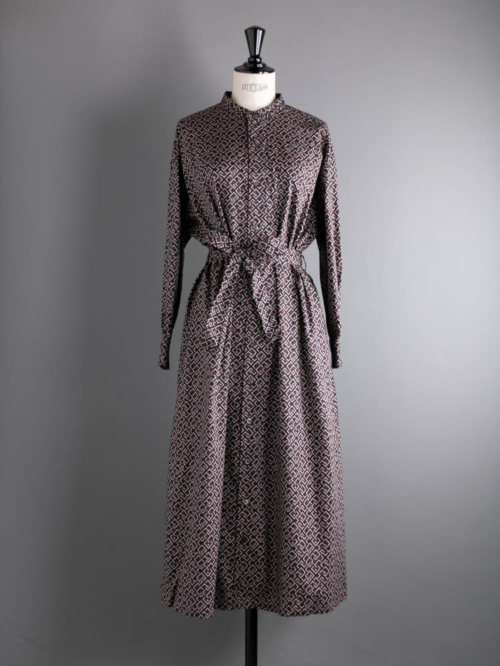 ENGINEERED GARMENTS | BANDED COLLAR DRESS – COTTON DECO PRINT Burgundy コットンデコプリントバンドカラーワンピースの商品画像