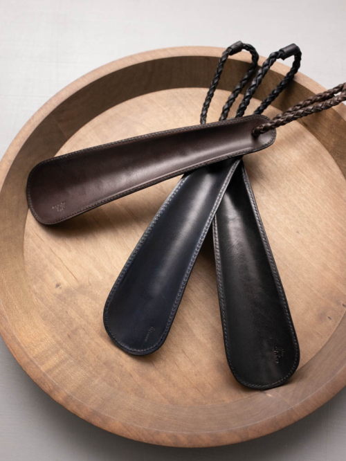 PEZZETTINO × イタリア工房製品 | SFUMATO VENEZIA LEATHER SHOE HORN – SHORT 手染めベネチアンレザー靴べら - ショートの商品画像